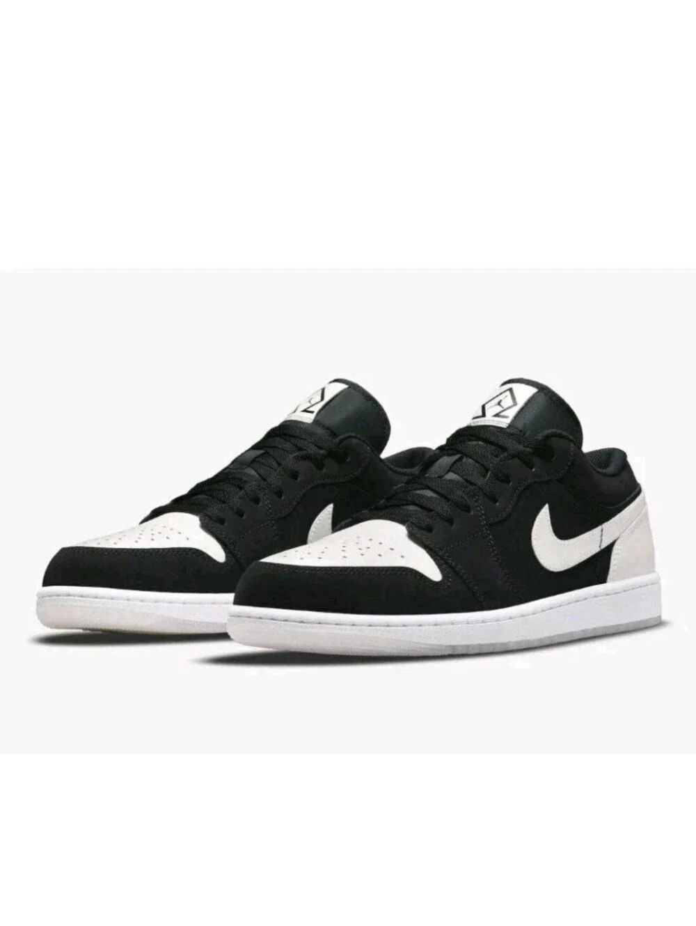 Nike Air Jordan 1 Low Top Retro Sneakers - Black/White Size 8.5